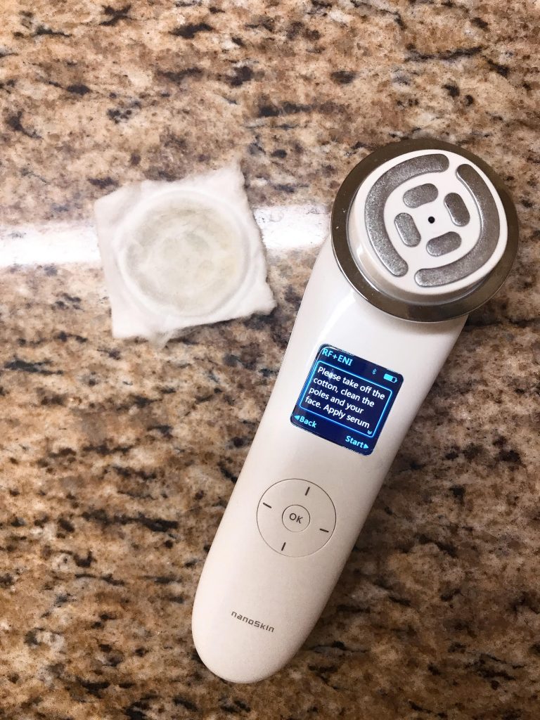 2 768x1024 - | FACELOGIC | The Future Skin Care Technology