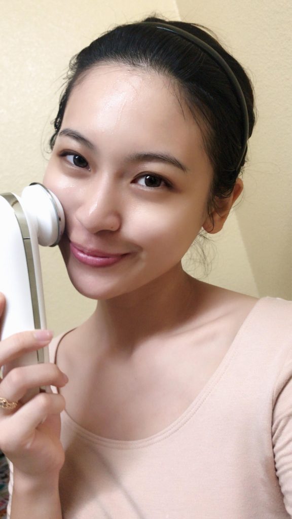 4 576x1024 - | FACELOGIC | The Future Skin Care Technology