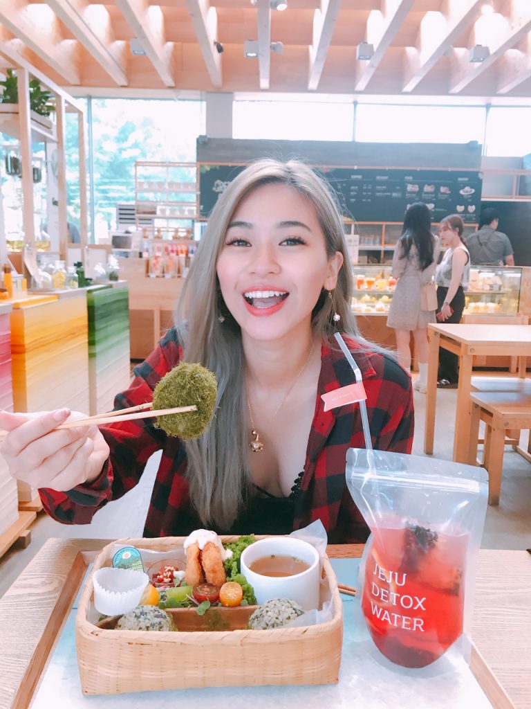DDTF9758 768x1024 - The Beauty of Jeju-do in 1 Week - 环绕济州岛7天