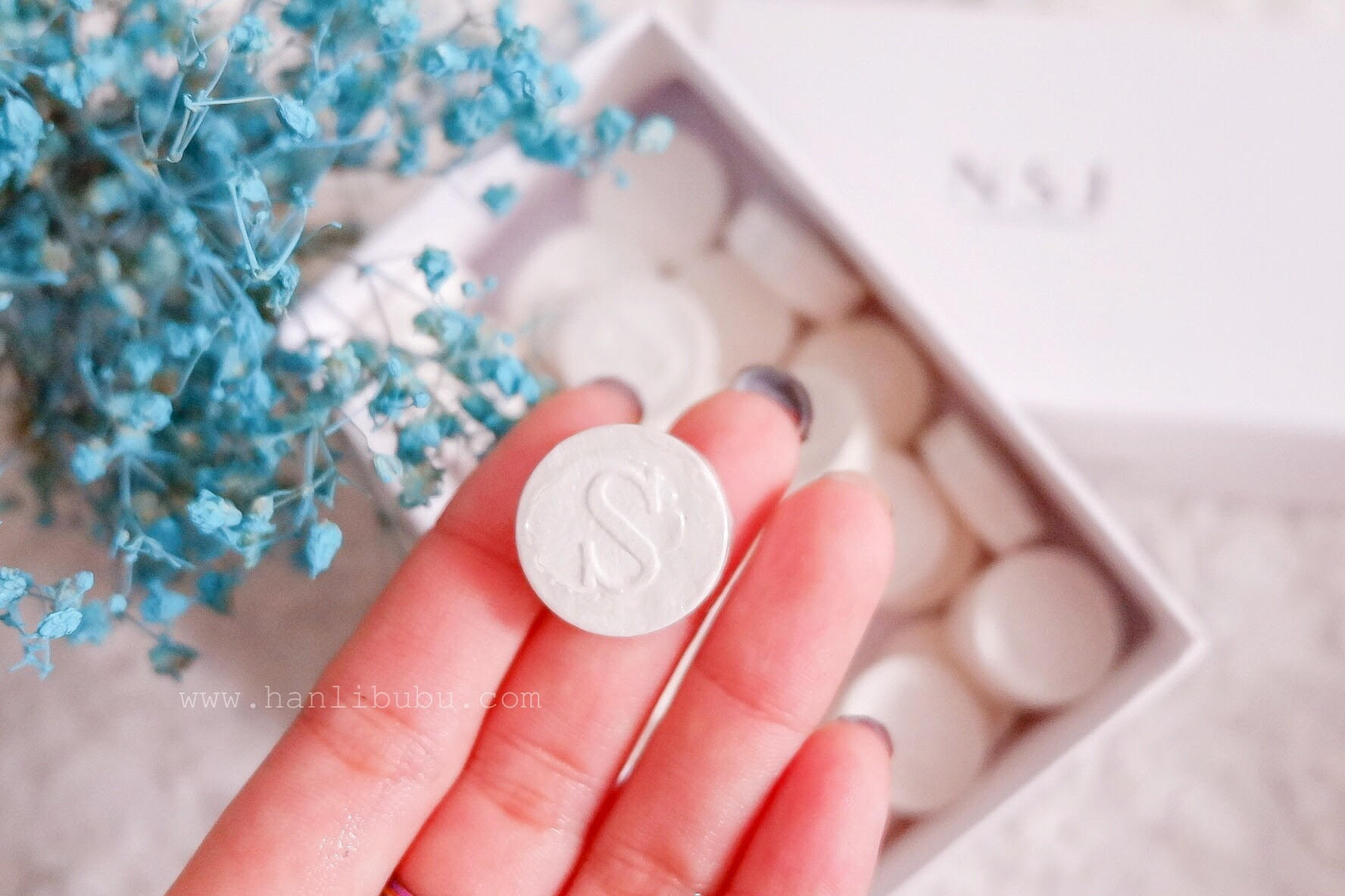 Mask - Find Out How Roses Can Make Wonders To Your Skin!