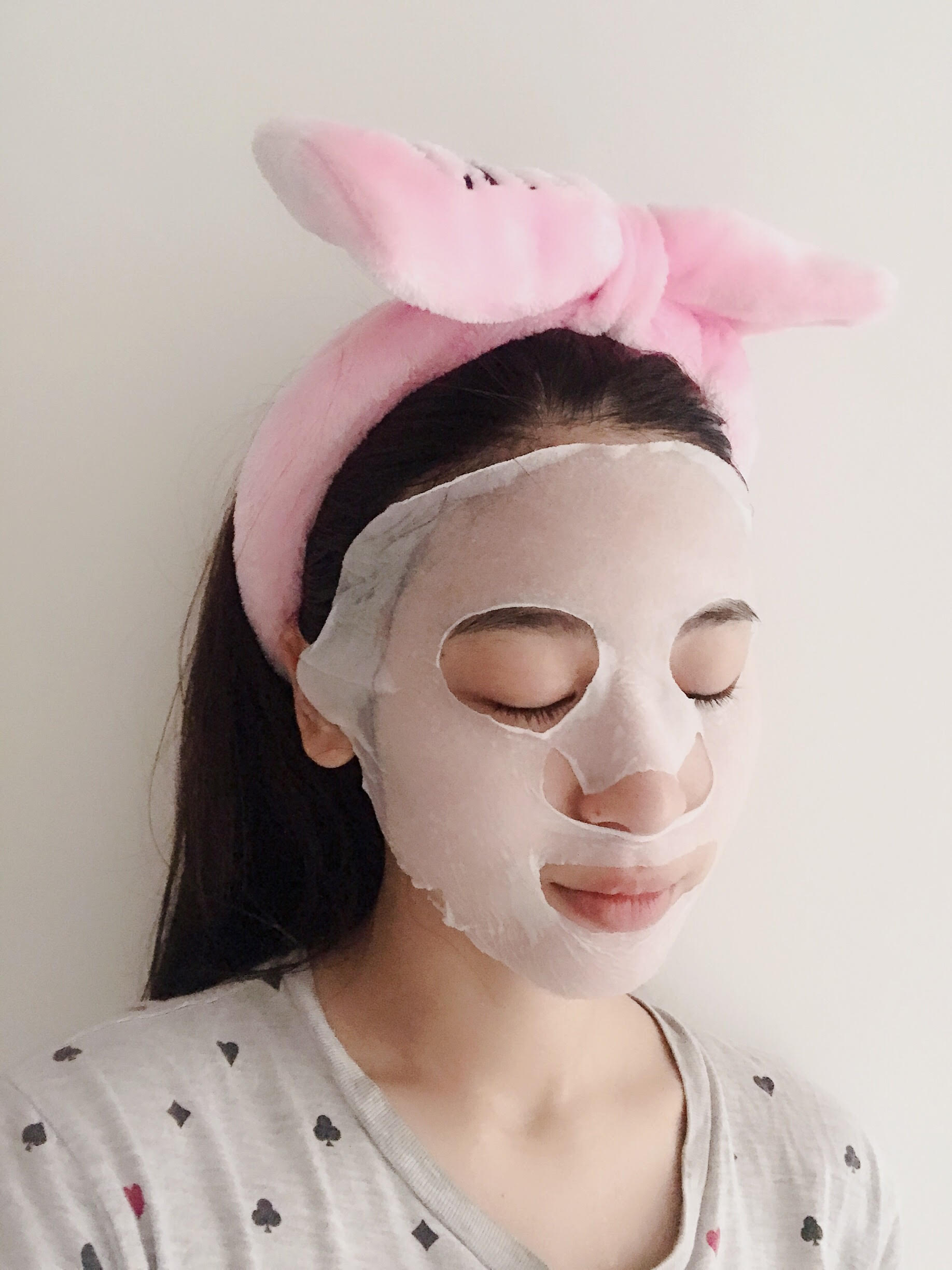 nsj - Find Out How Roses Can Make Wonders To Your Skin!